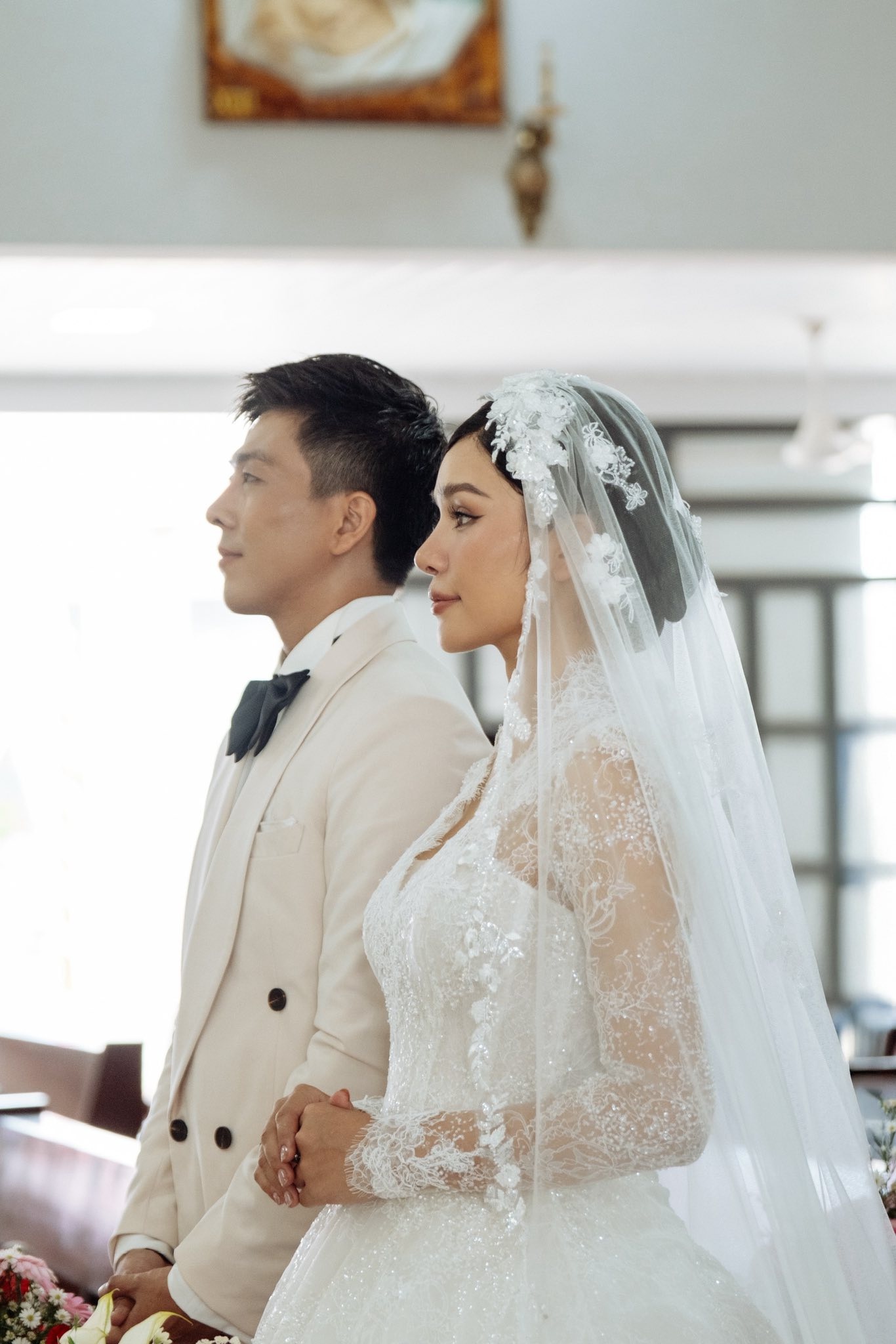 Người mẫu Thu Trang làm lễ hôn phối cùng diễn viên Quang Sơn