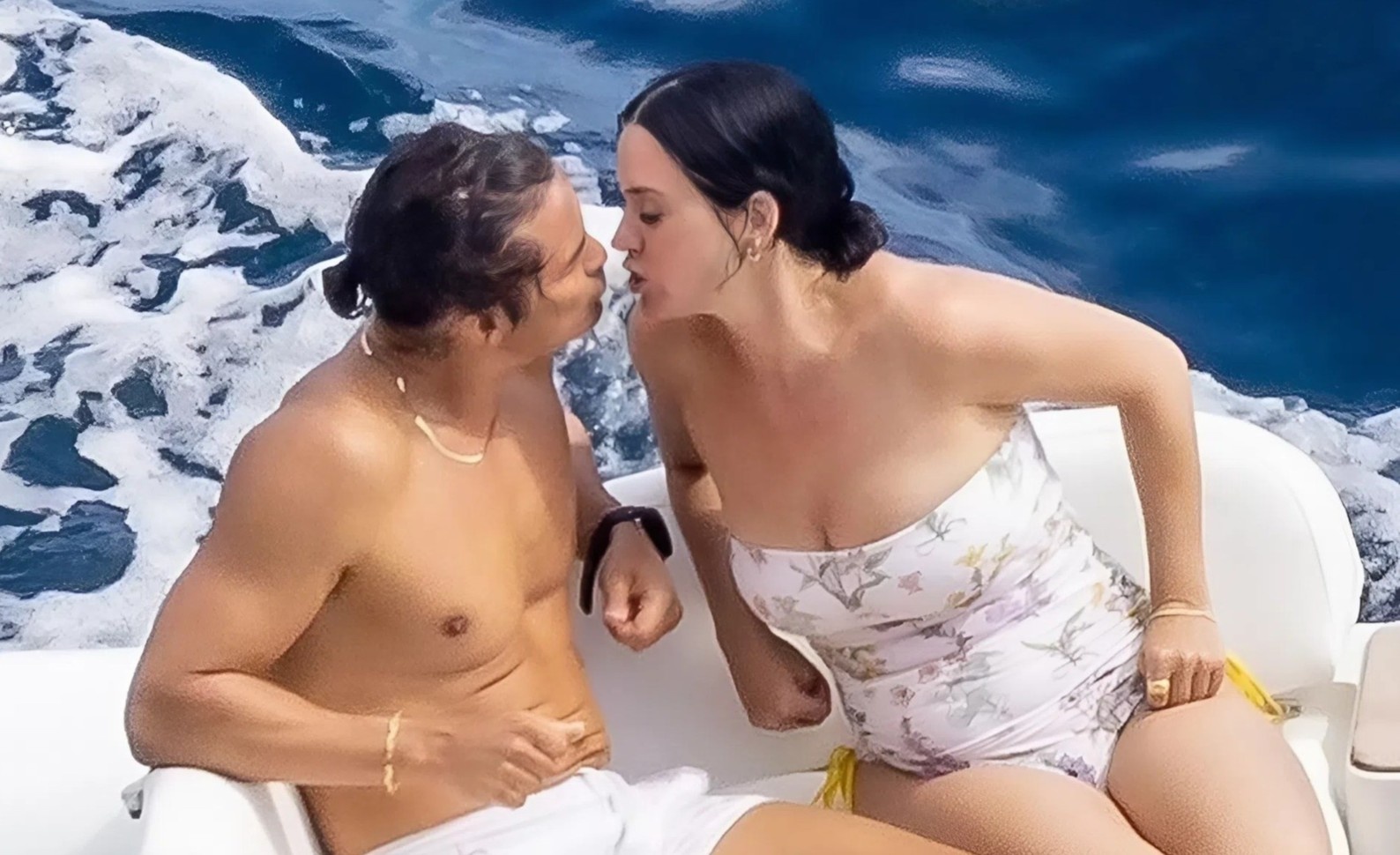 Katy Perry va Orlando Bloom truoc khi tan vo hinh anh