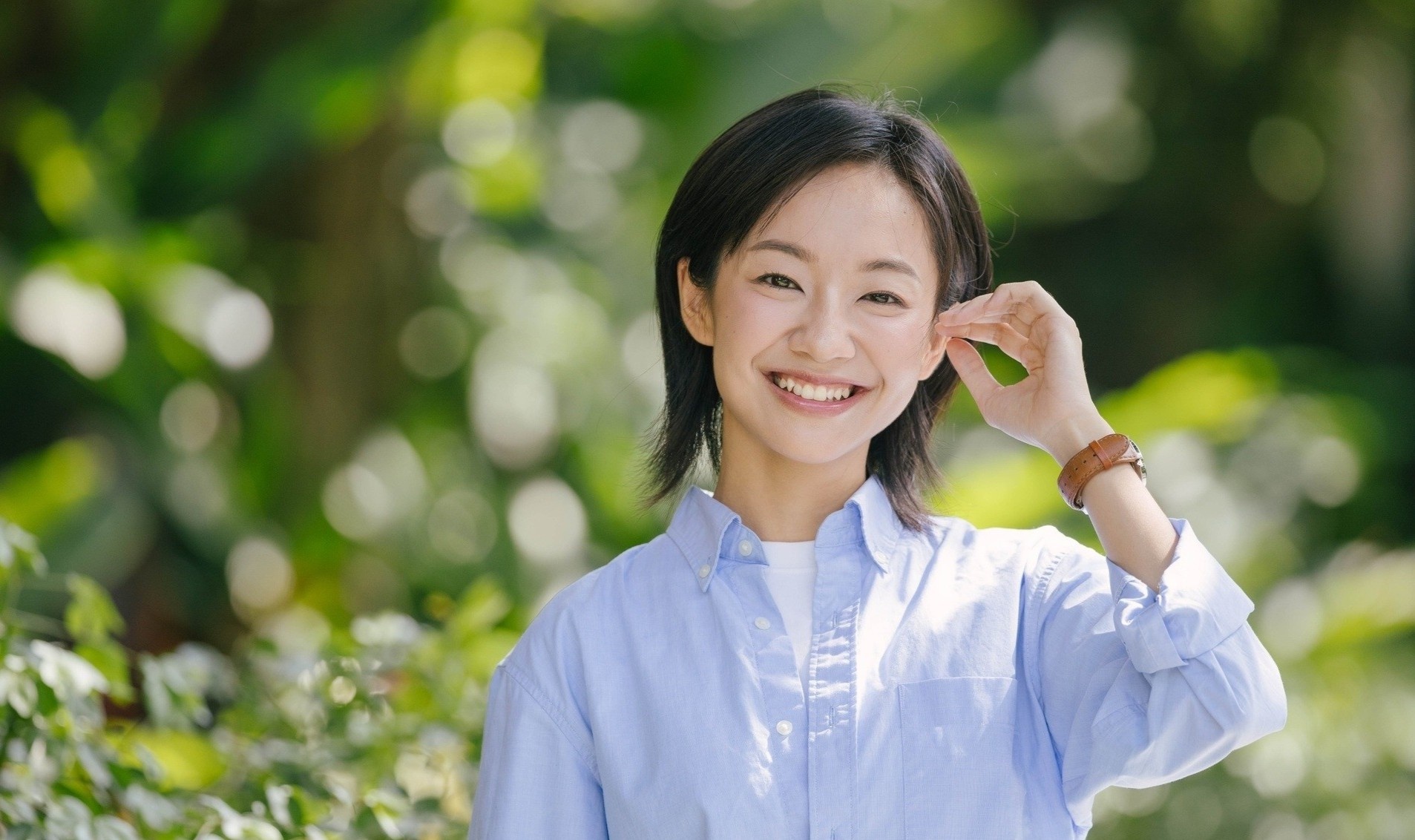 Nhan sac 'nang tho' Hoang Ha hien tai hinh anh