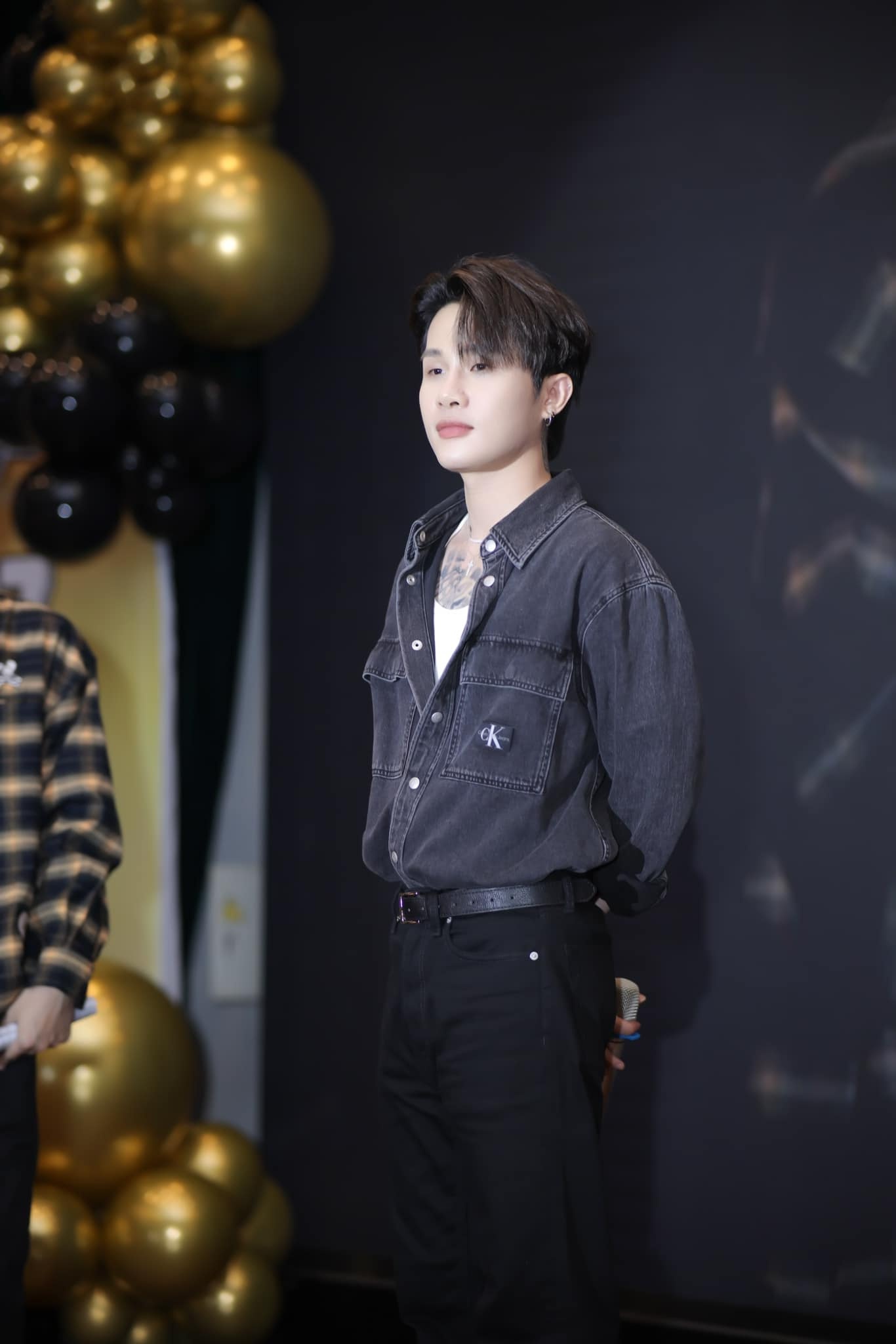 Vụ lật tàu Hạ Long khiến Jack bất ngờ hoãn live show. Sự cố gây tiếc nuối cho người hâm mộ và ảnh hưởng đến lịch trình biểu diễn đã lên kế hoạch.