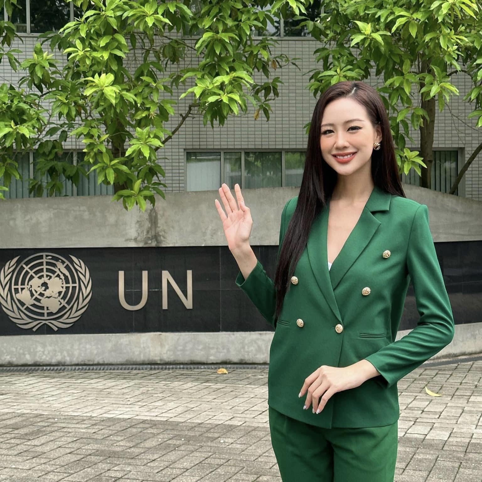 Vì sao Sen Vàng chọn Bảo Ngọc thi Hoa hậu Thế giới?