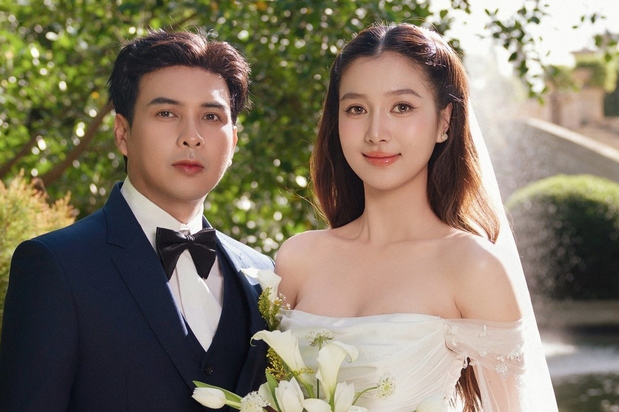 Anh cuoi cua Ho Quang Hieu va vo cao 1,8 m hinh anh