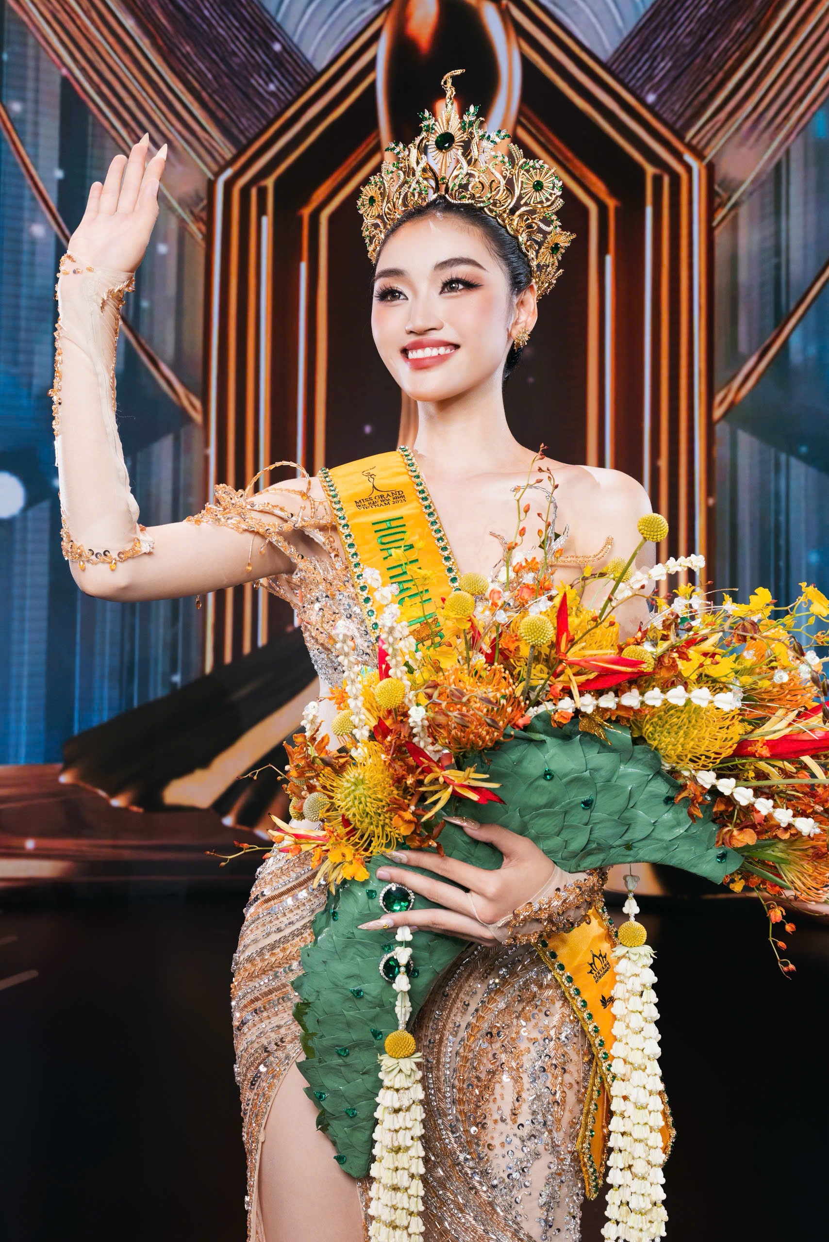 Yen Nhi Miss Grand anh 2