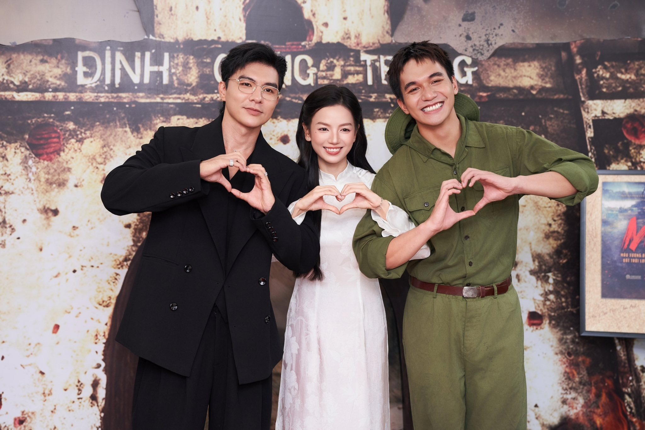 Thay gi tu khoang cach doanh thu 5.000 lan cua hai phim Viet? hinh anh