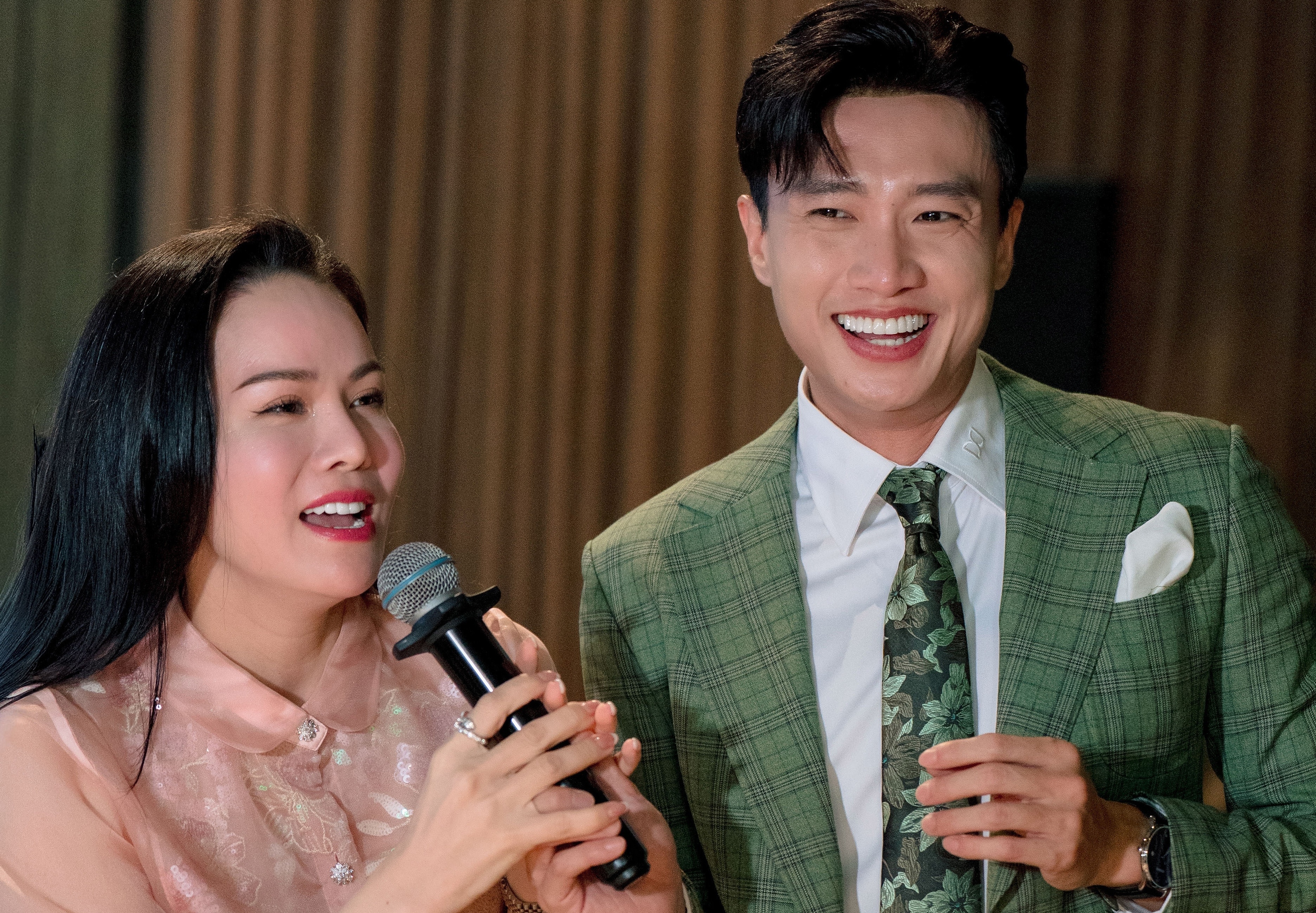 Nhat Kim Anh, Ly Nha Ky du le cuoi Ho Quang Hieu hinh anh