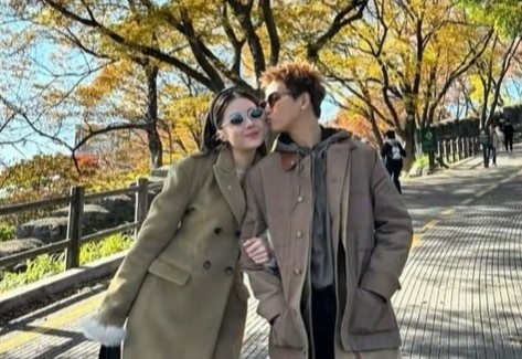 Quan A.P va Le Khanh khong con giau giem hinh anh