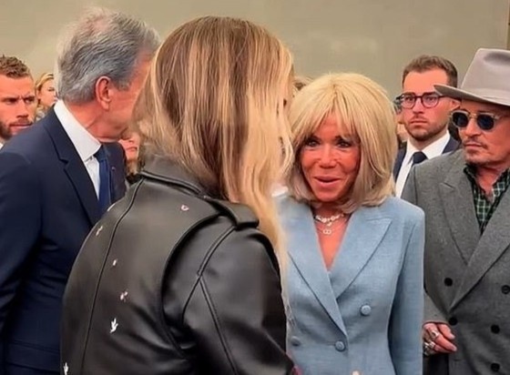 Johnny Depp bi ngo lo hinh anh