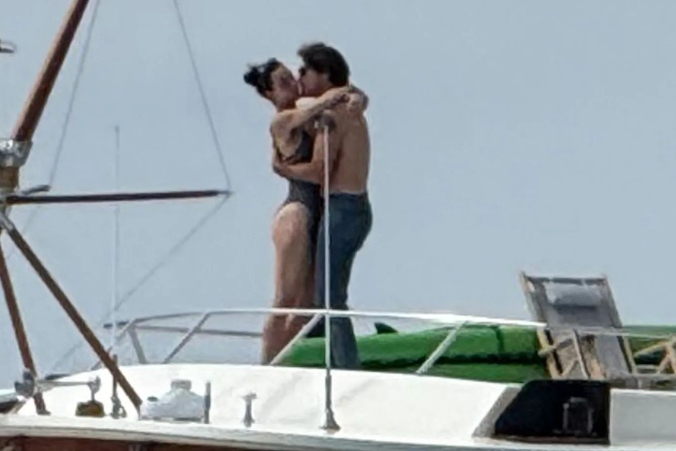 Phan ung cua Katy Perry sau nu hon voi cuu Thu tuong Canada hinh anh