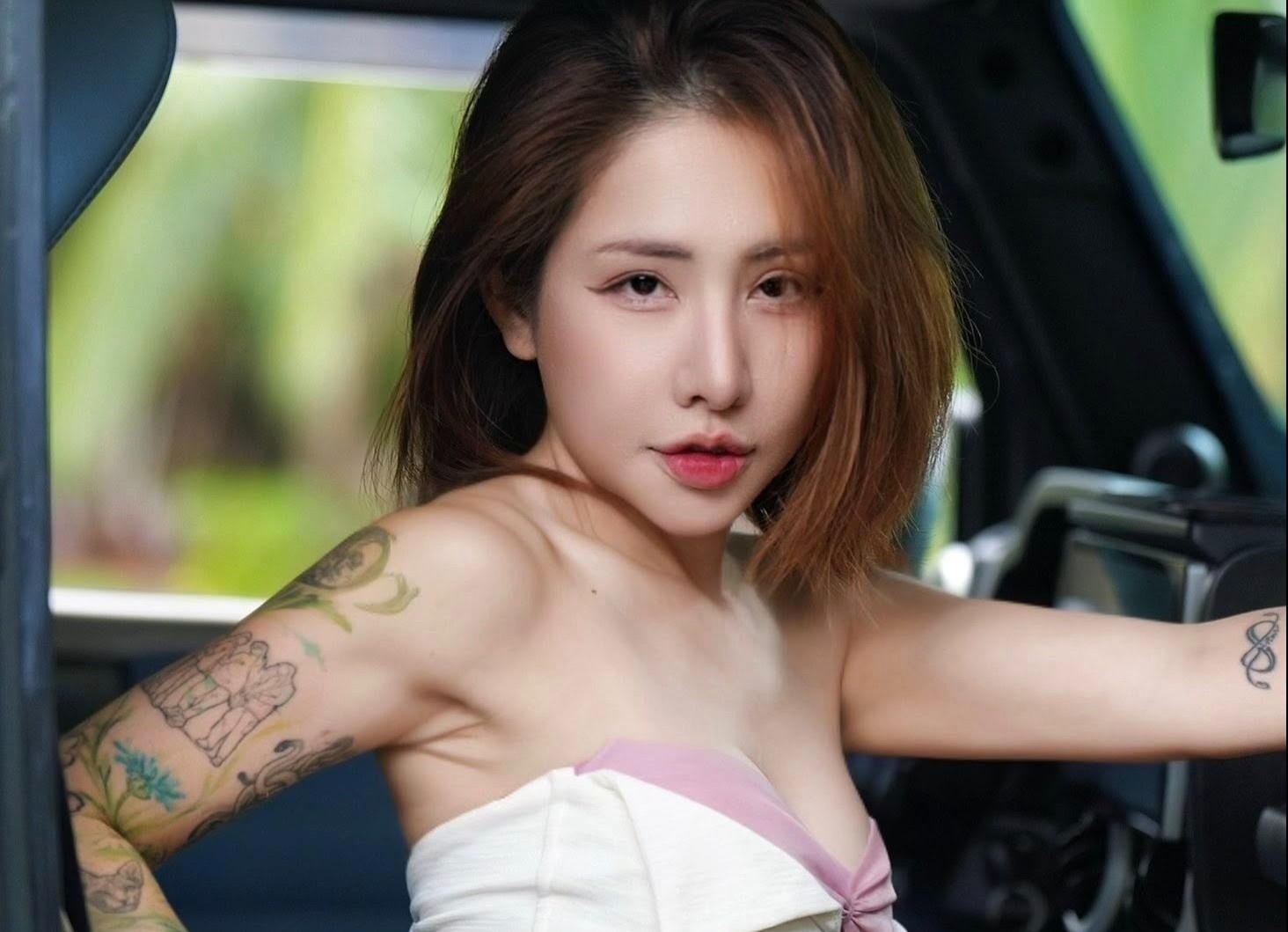 Anh goi cam cua Du Uyen hinh anh