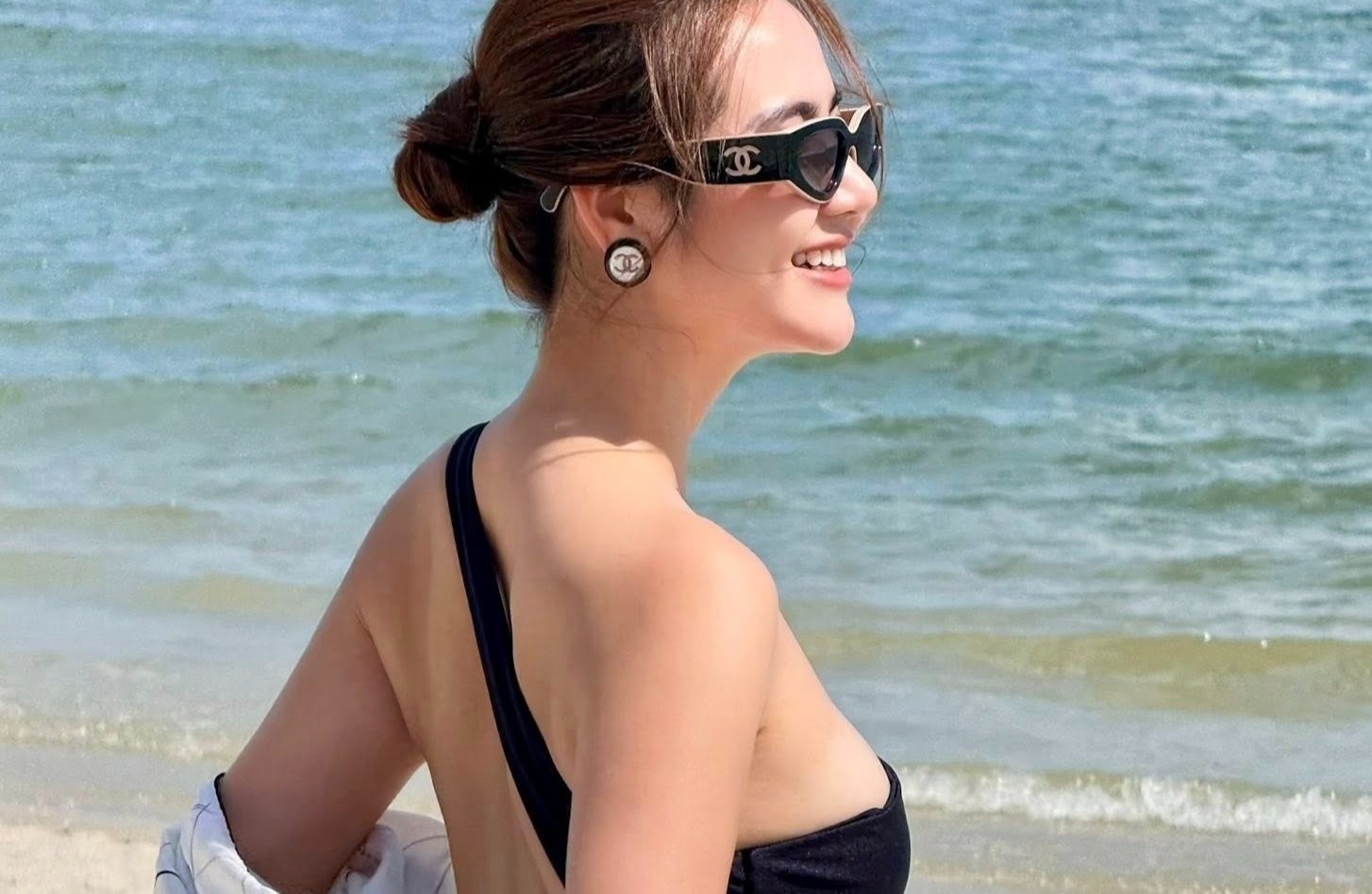 Nu dien vien phim gio vang duoc chu y hinh anh