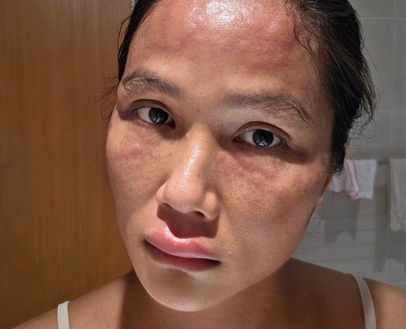 H'Hen Nie phan hoi tin 'bien dang ngoai hinh' sau sinh hinh anh