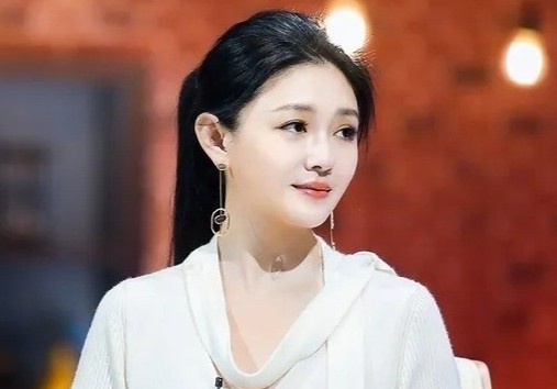 Tro cot Tu Hy Vien bi chia thanh 7? hinh anh