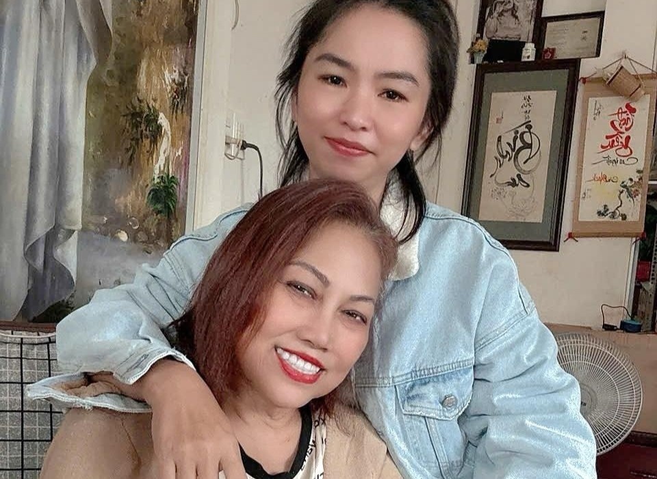 Siu Black sau bao benh hinh anh