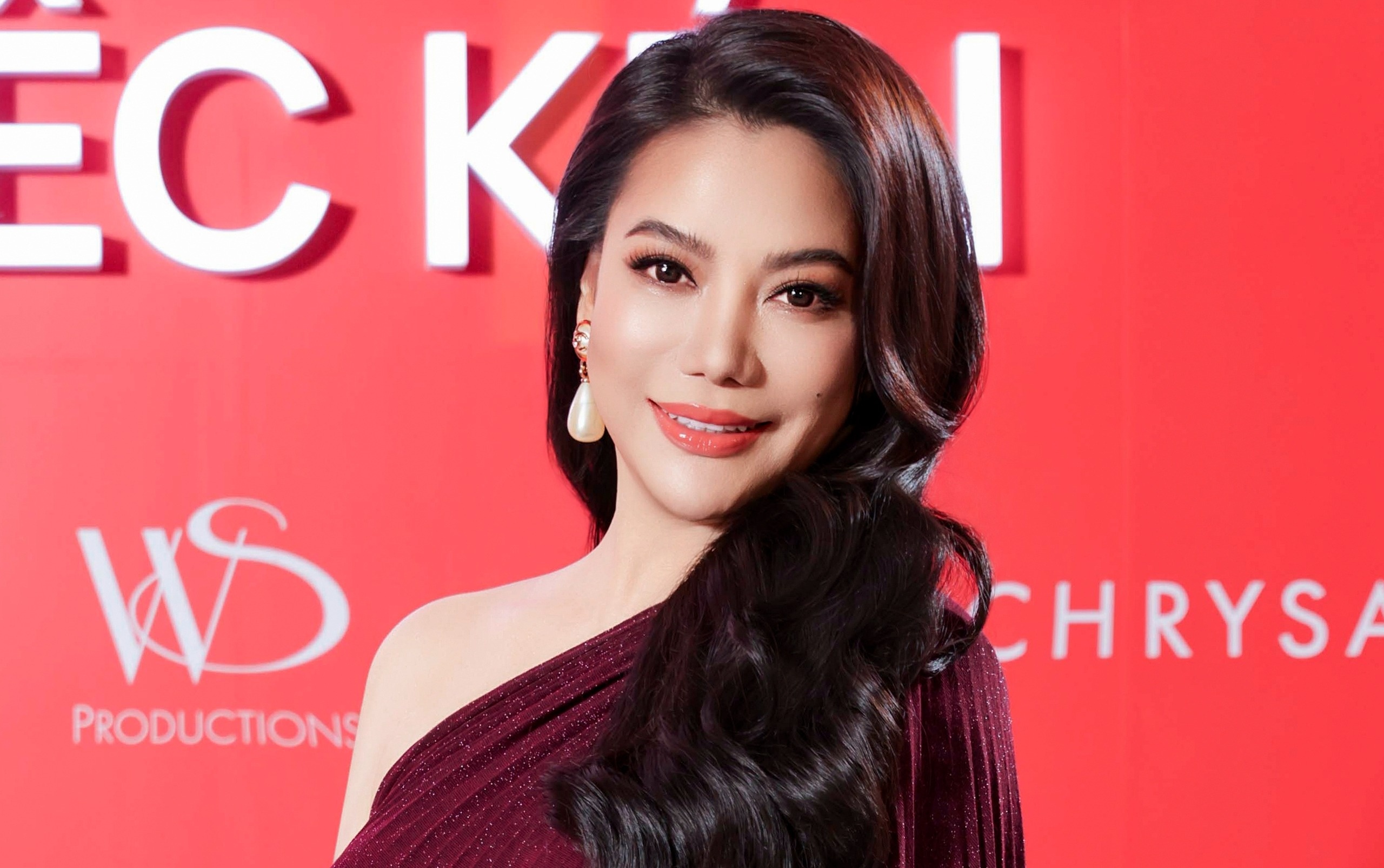 'Chiec ken' cua Truong Ngoc Anh chua xin cap phep hinh anh