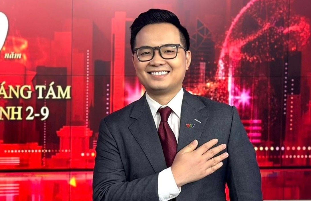 BTV Quang Viet roi VTV hinh anh