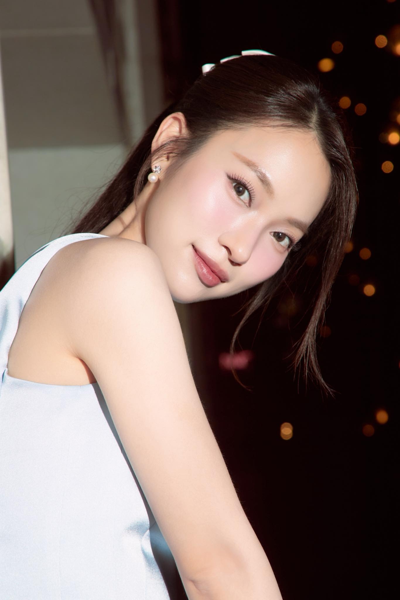 MC Khánh Vy phủ nhận tin đi cùng bạn trai ở tiệc cưới Đỗ Thị Hà. Ảnh: FBNV.
