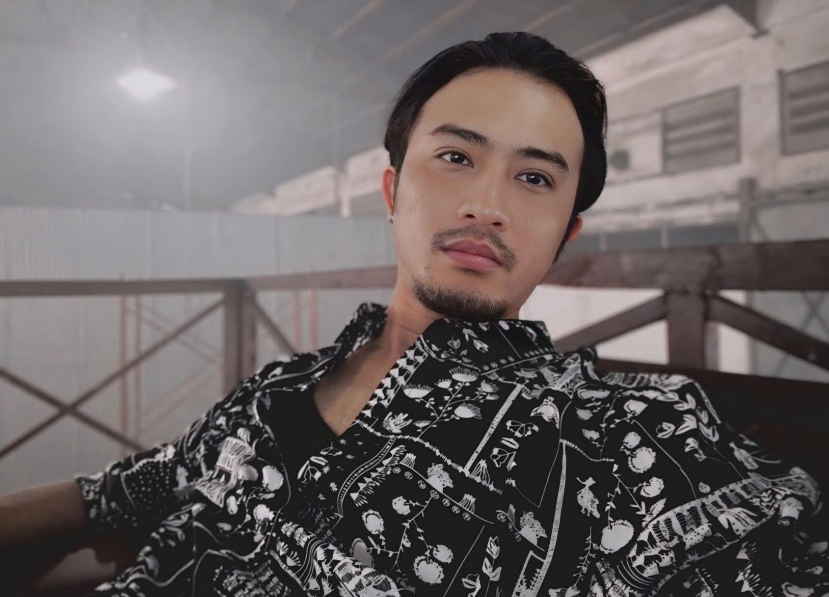 Phim 'Truy tim long dien huong' vuot moc 100 ty dong hinh anh