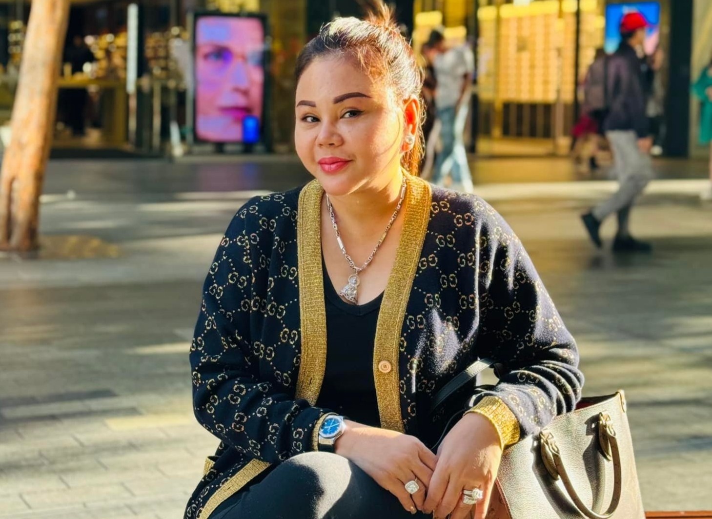 Le Giang truoc khi ngung dien hinh anh