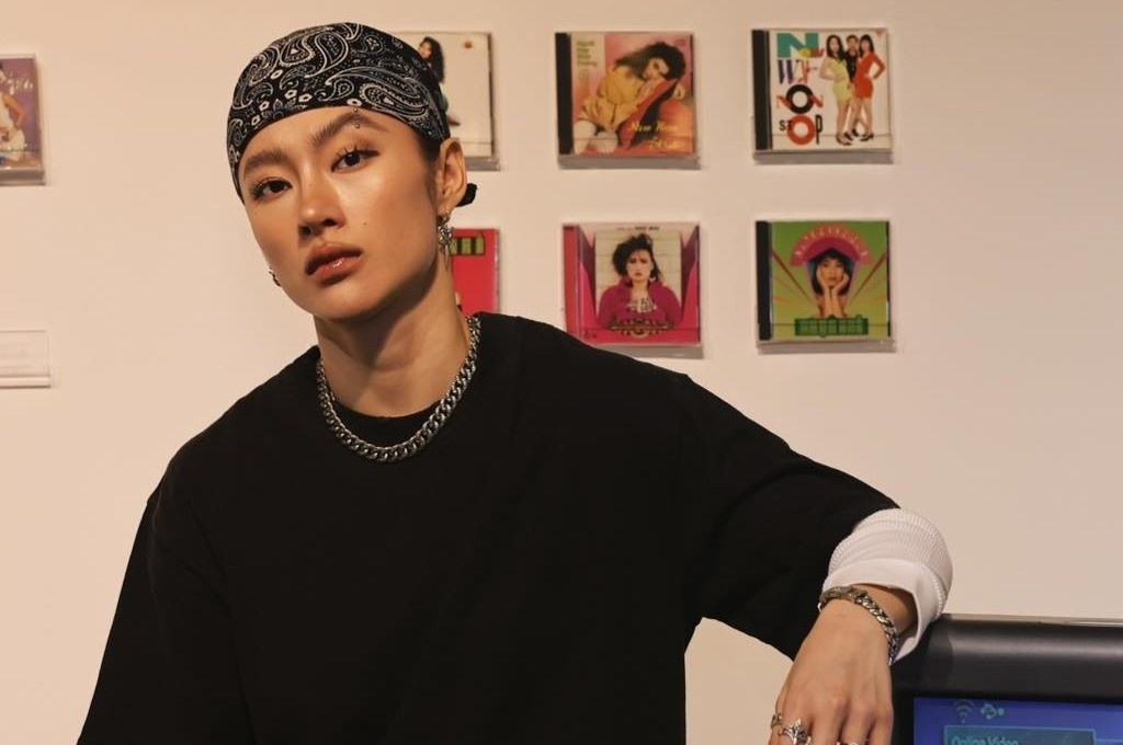 Dong tac gay tranh cai cua Angela Phuong Trinh hinh anh