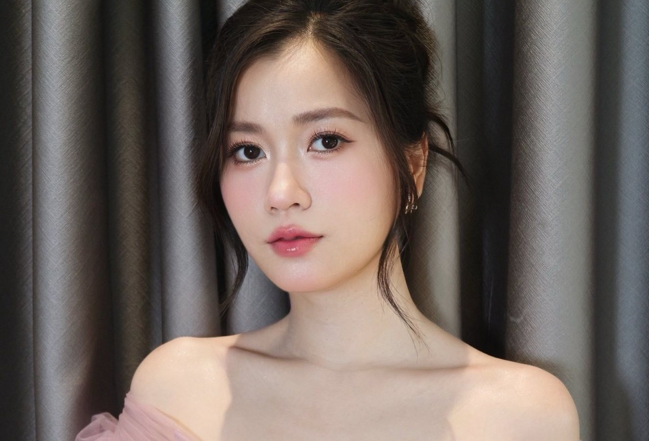 Lam Vy Da hien tai hinh anh