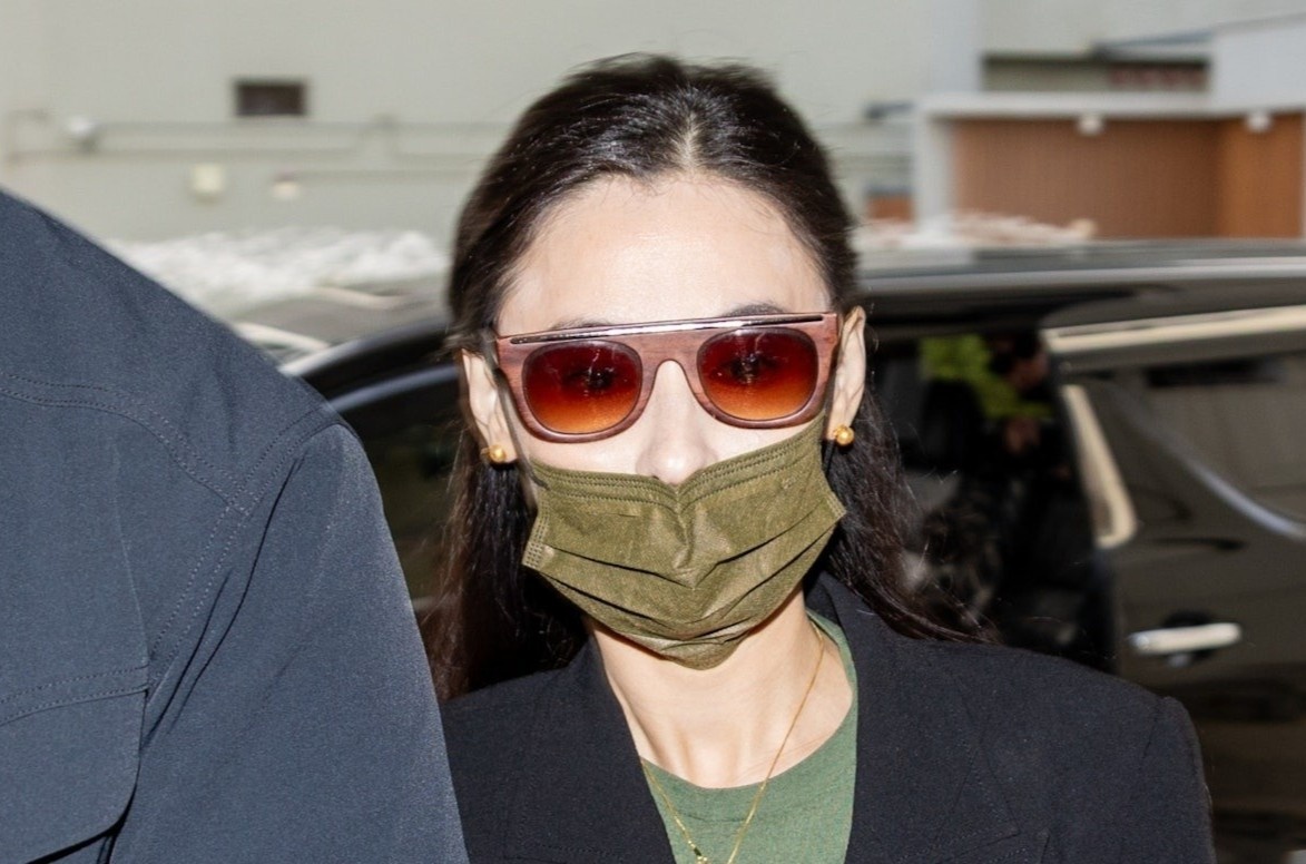 Truong Ba Chi lo dien o toa an hinh anh