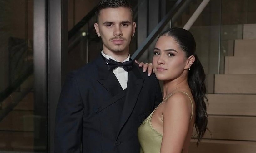 Romeo Beckham tinh tu ben ban gai hon 3 tuoi hinh anh