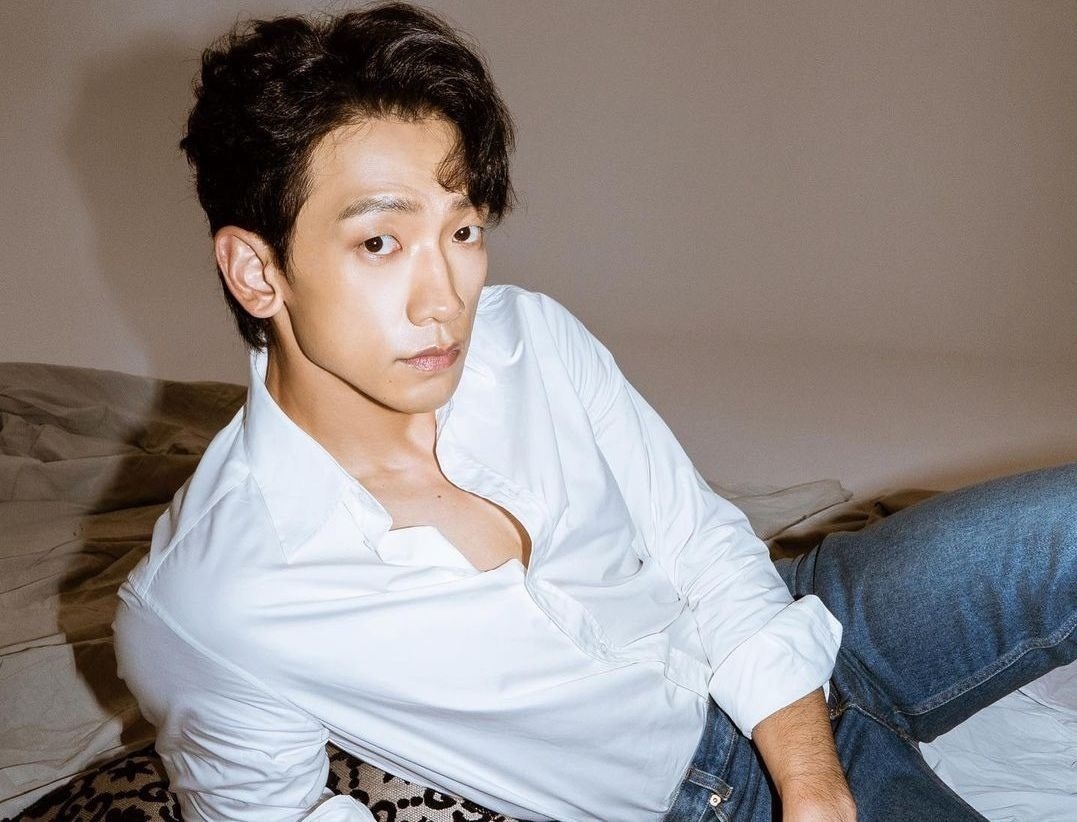 Bi Rain ke viec hoang loan khi khan gia My khong mua ve hinh anh