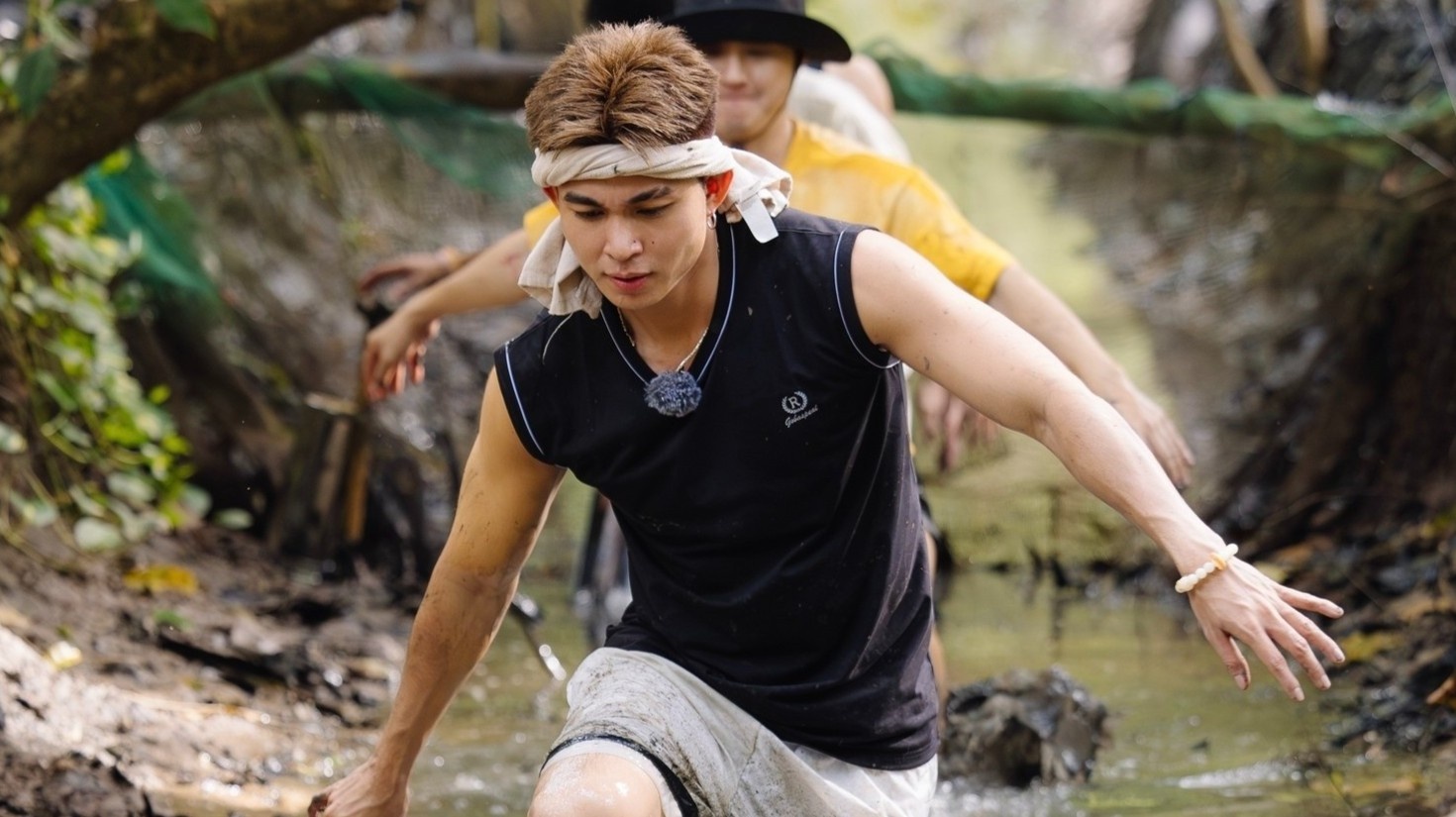 Gia dinh Haha tro lai hinh anh