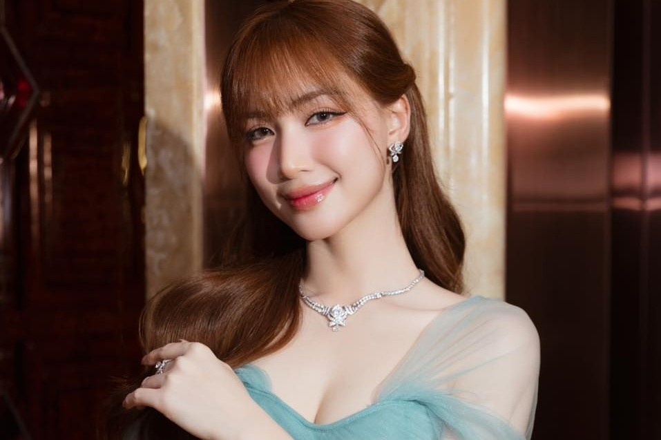 Hoa Minzy ap dao hinh anh