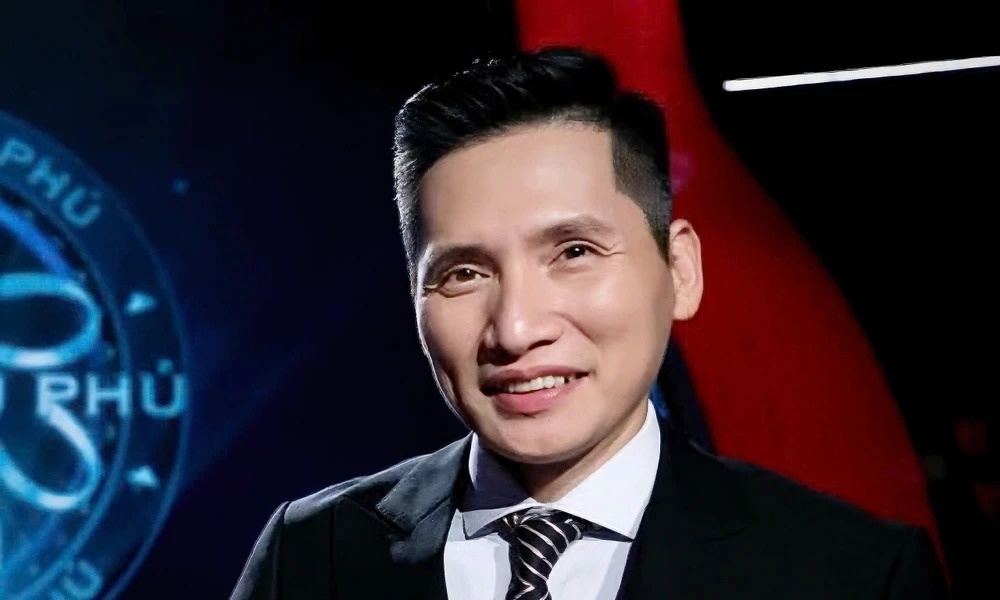 Ap luc cua BTV Quoc Khanh o Ai la trieu phu hinh anh