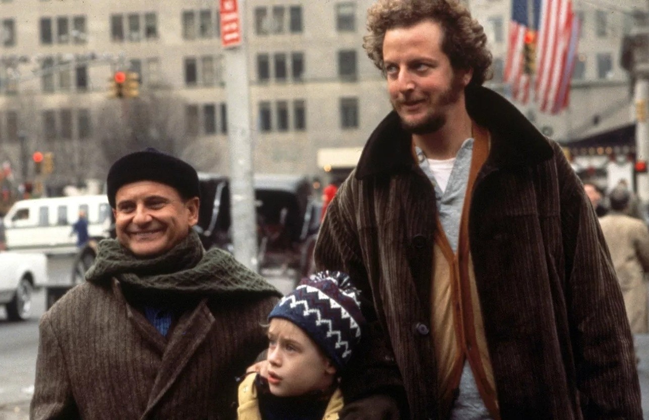 Dien bien vu sao 'Home Alone' bi bat khi mua dam hinh anh