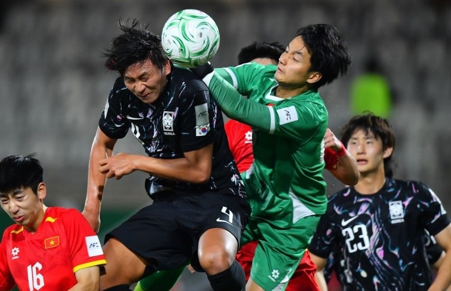 Tran Thanh, Hoa Minzy vo oa sung suong vi U23 Viet Nam hinh anh