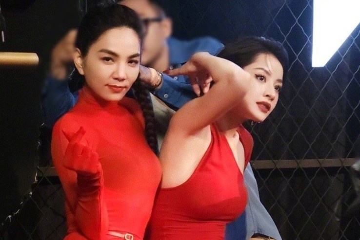 Chi Pu than mat ben my nhan Trung Quoc hinh anh