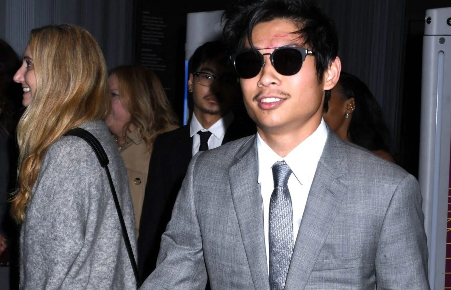 Pax Thien hien tai hinh anh