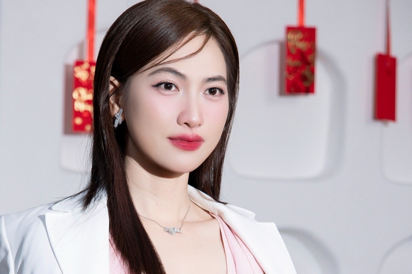 Buoc lui cua Phuong Anh Dao? hinh anh