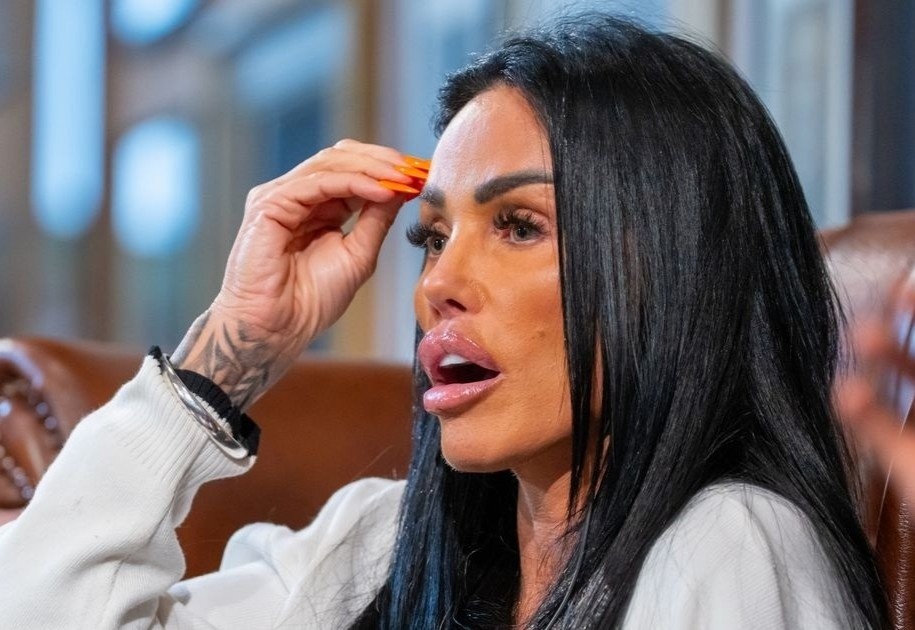 Loi cau cuu trong tuyet vong cua Katie Price hinh anh