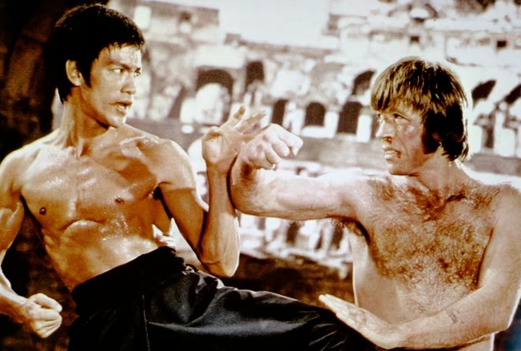 Huyen thoai vo thuat Chuck Norris qua doi hinh anh