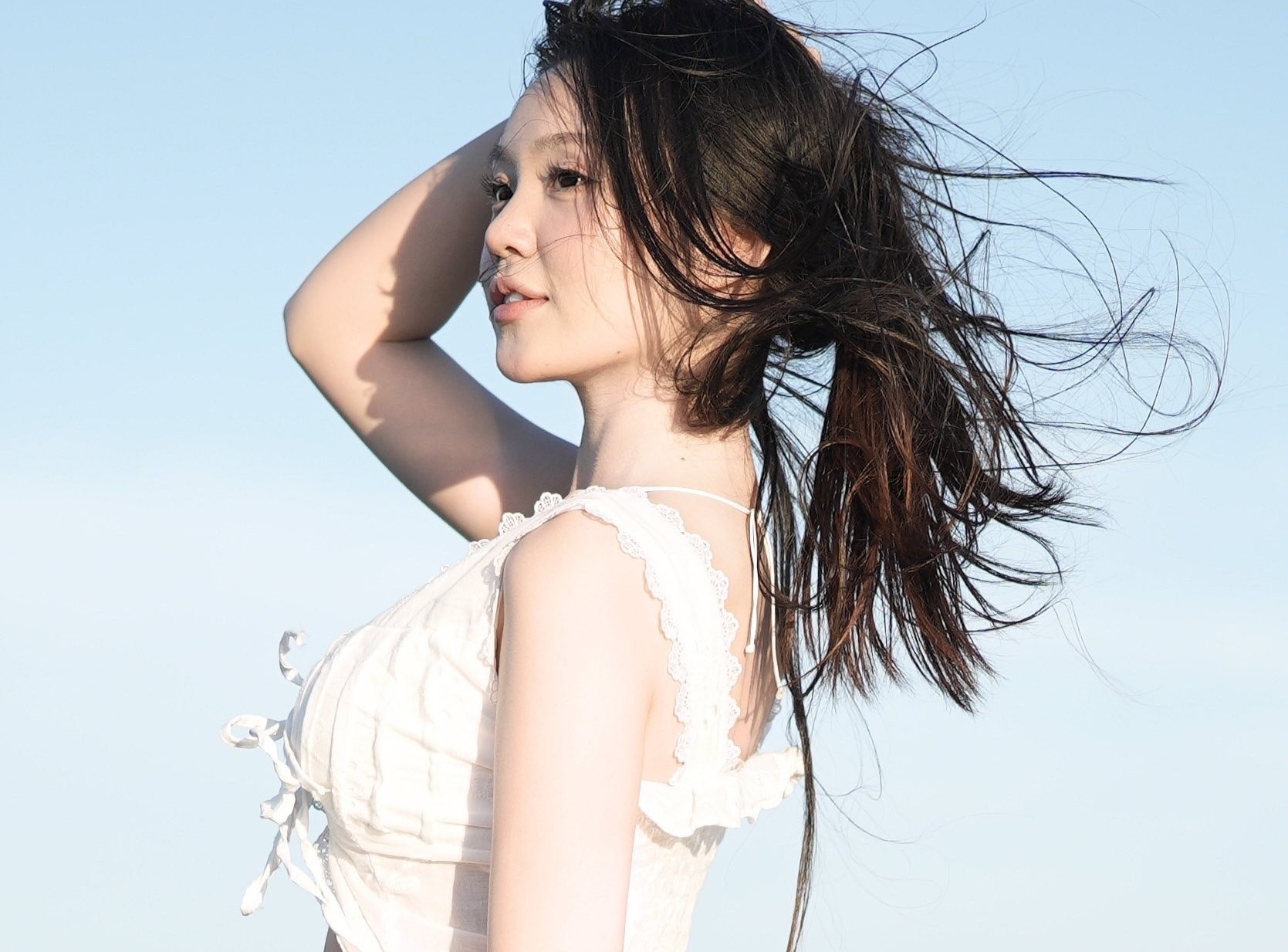 Hai co gai dau tien lot top 20 Miss World Vietnam 2025 hinh anh