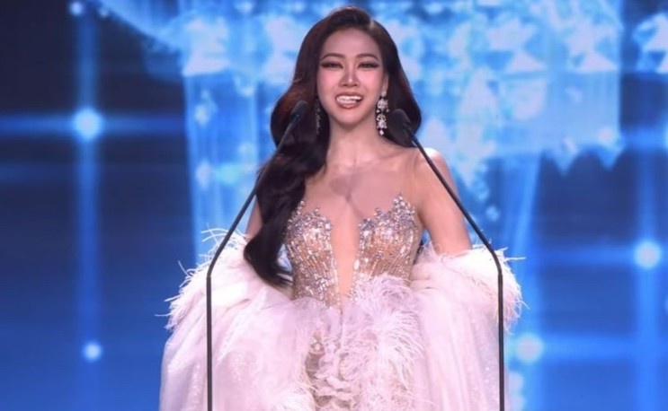 Khoanh khac nguoi dep Miss Grand roi rang gia hinh anh