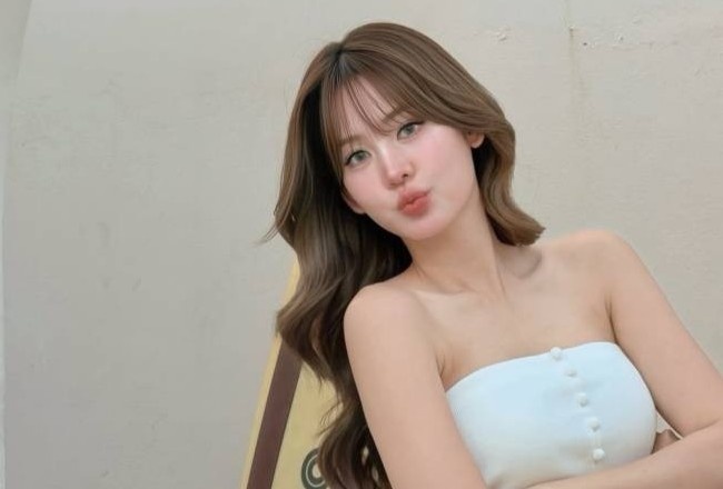 Nguoi dep Thai co 'hai tu cung, mot than' hinh anh