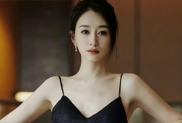 Chan dung dien vien 50 tuoi khien Trang Phap thua soc hinh anh