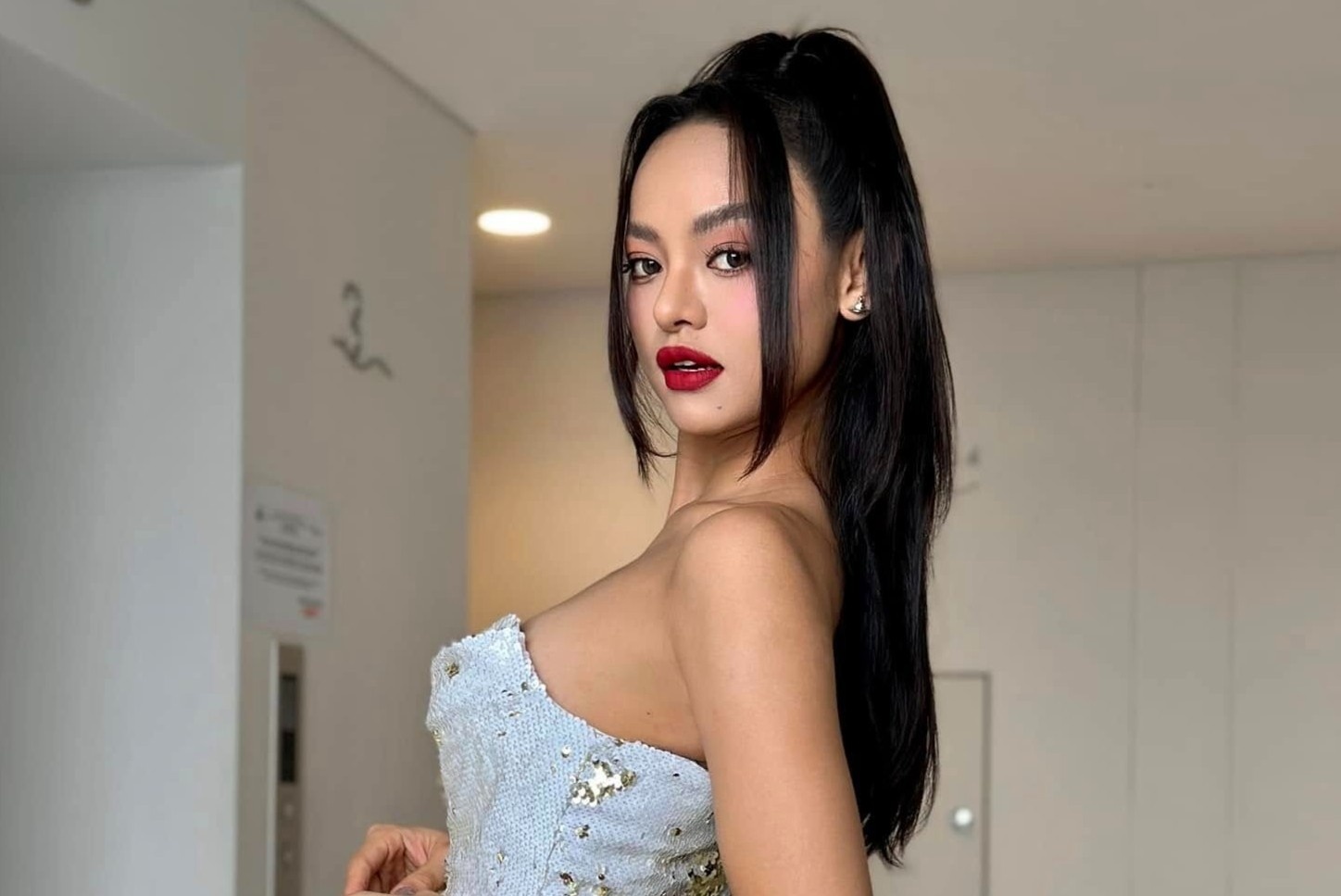 Mai Ngo gay ban tan hinh anh