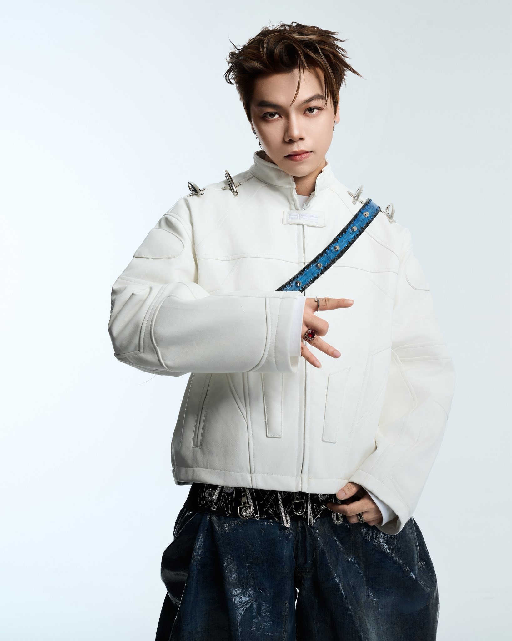 B Ray ảnh 5 B Ray anh 5