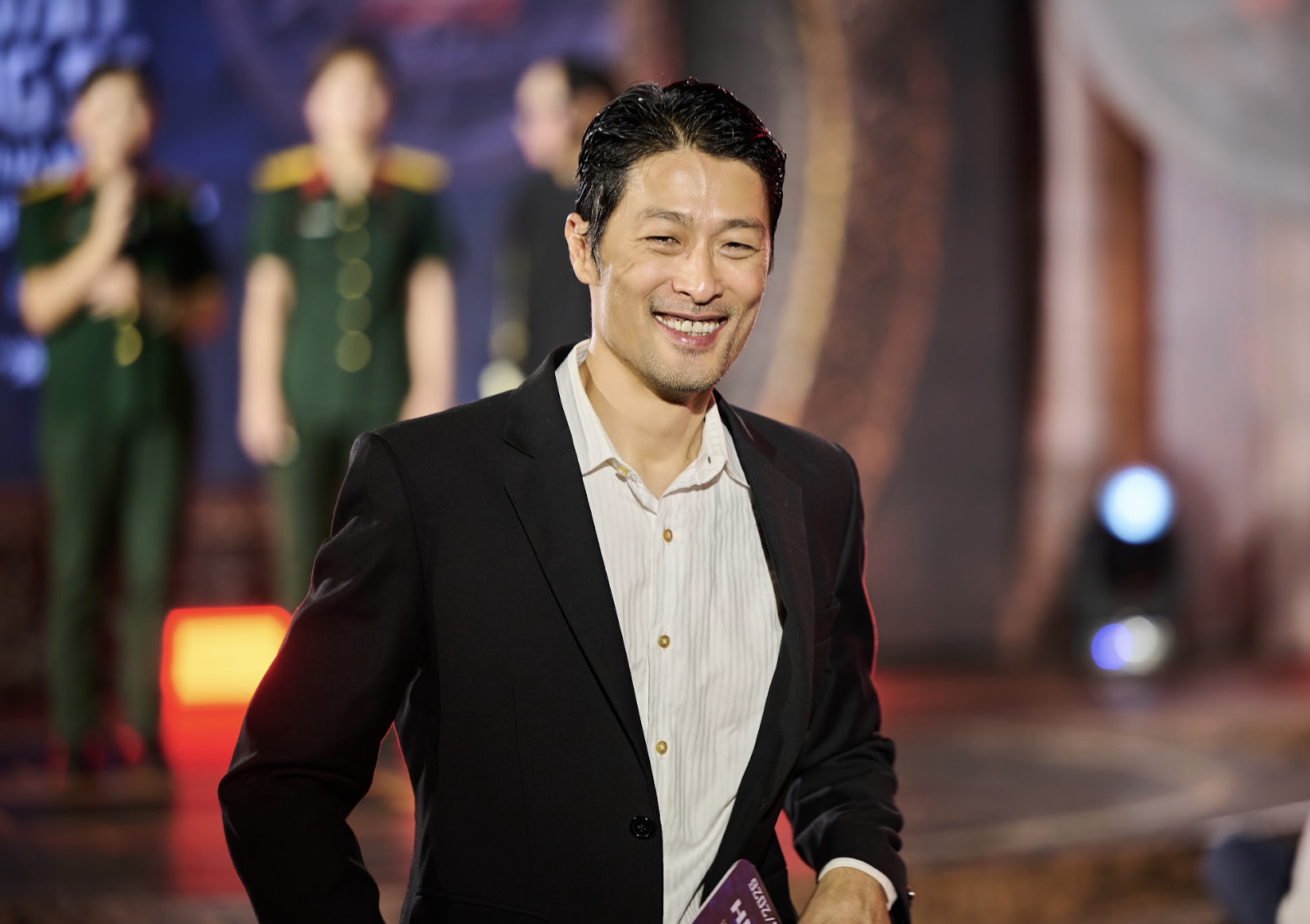 Johnny Tri Nguyen tai xuat hinh anh