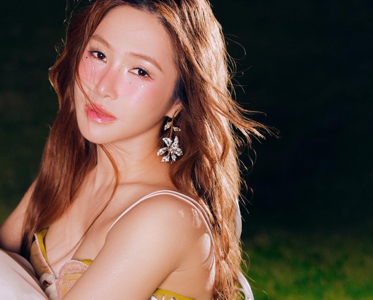 Huong Tram dap tra con phan no hinh anh