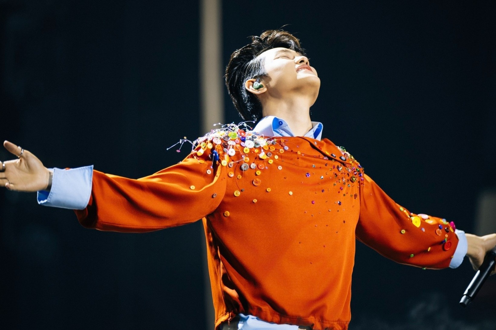 Ai dang thong tri nhac Viet? hinh anh