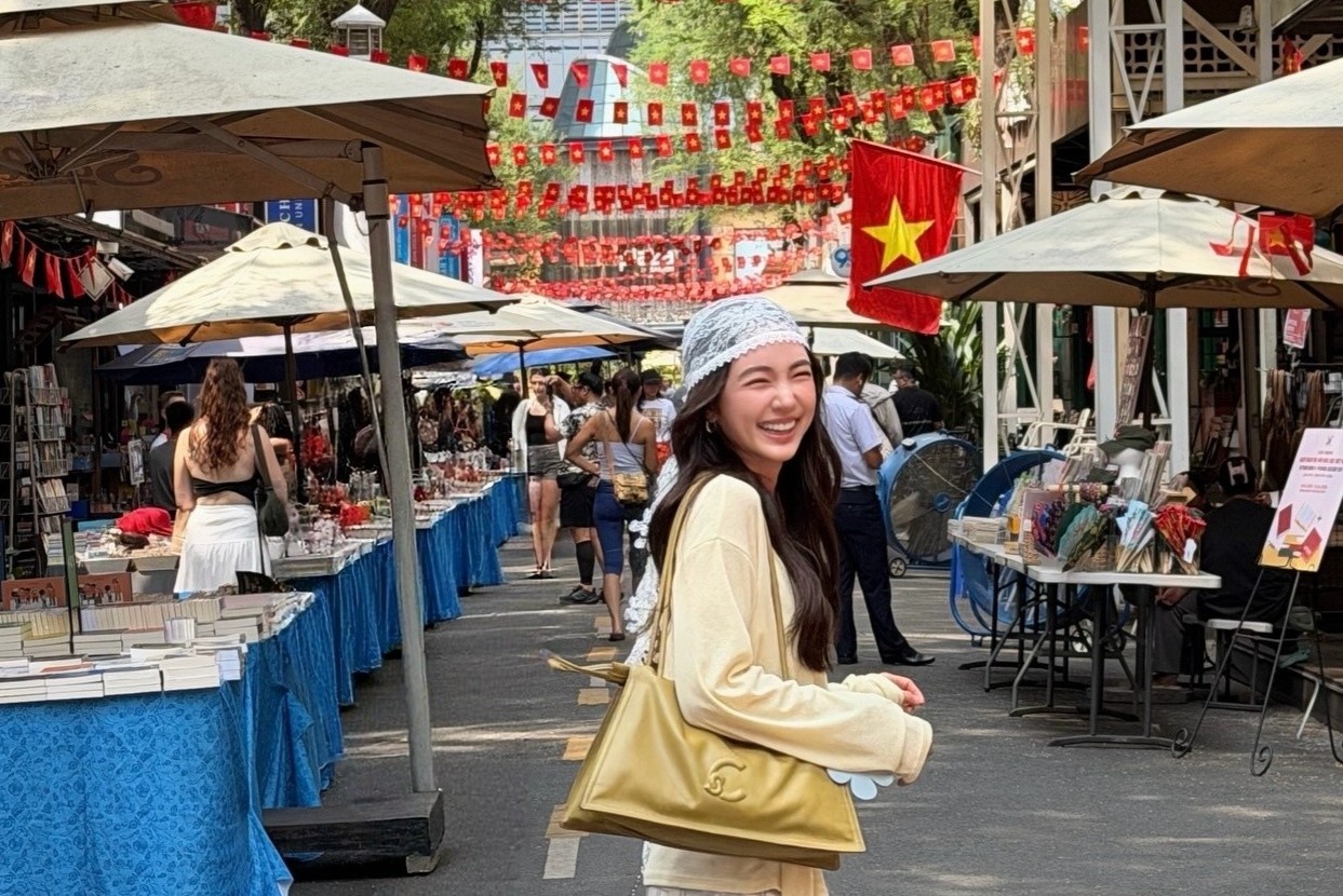Nguoi dep Thai danh nhieu ngay de kham pha TP.HCM hinh anh