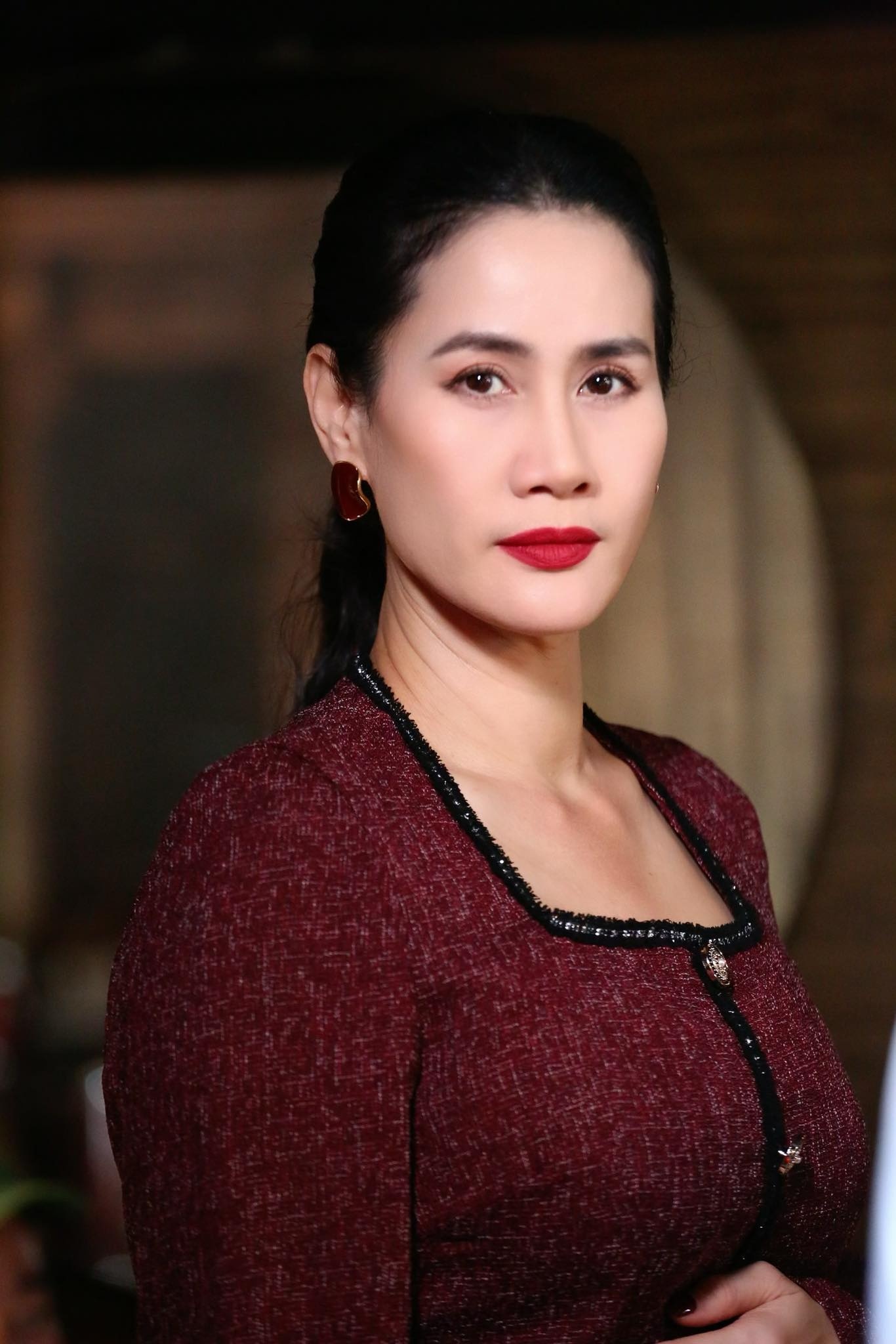than thuy ha anh 8
