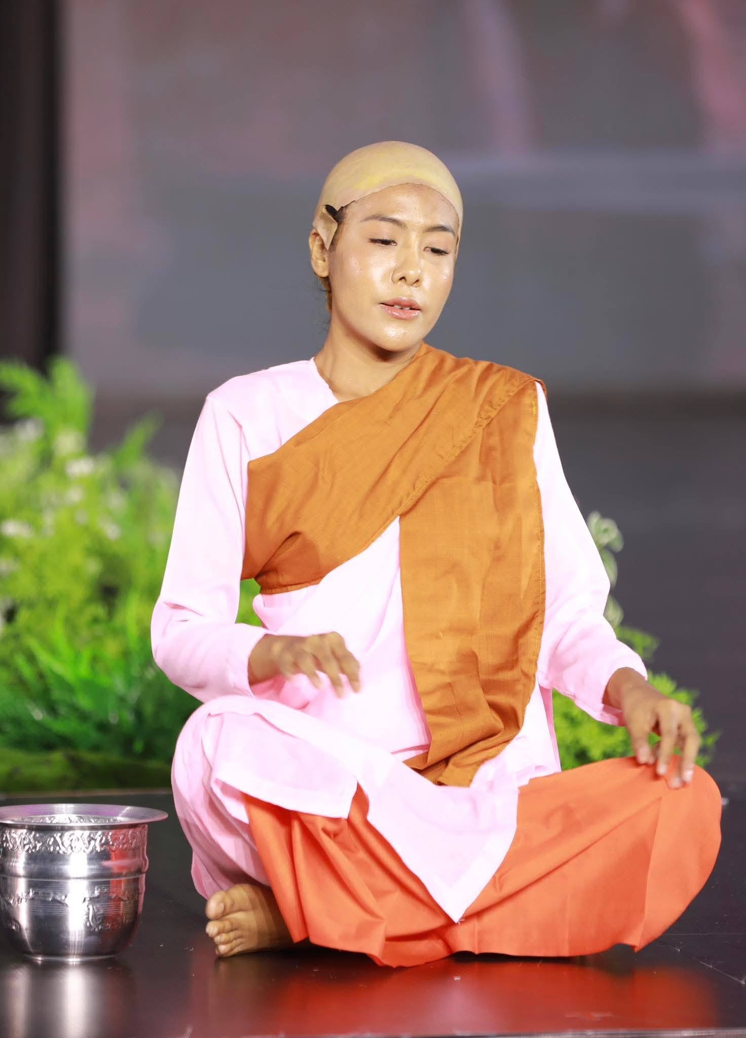 hoa hau anh 1