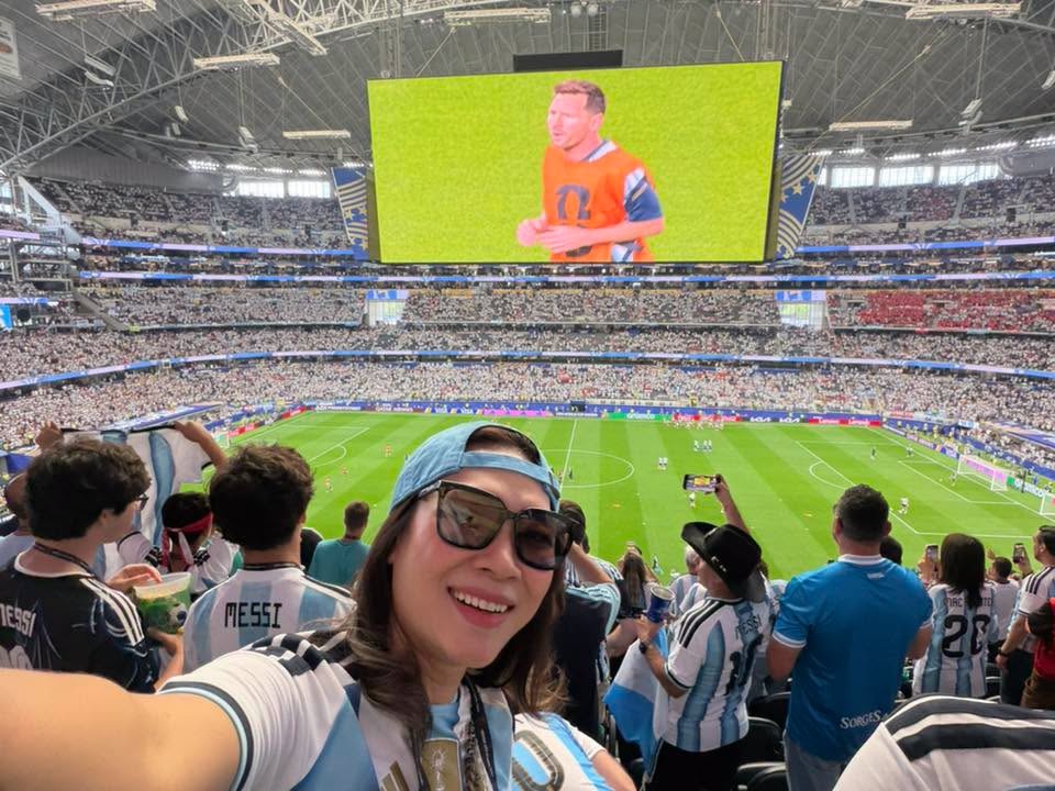 My Tam co vu Messi gay sot hinh anh